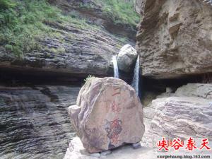 峡谷春天写生基地